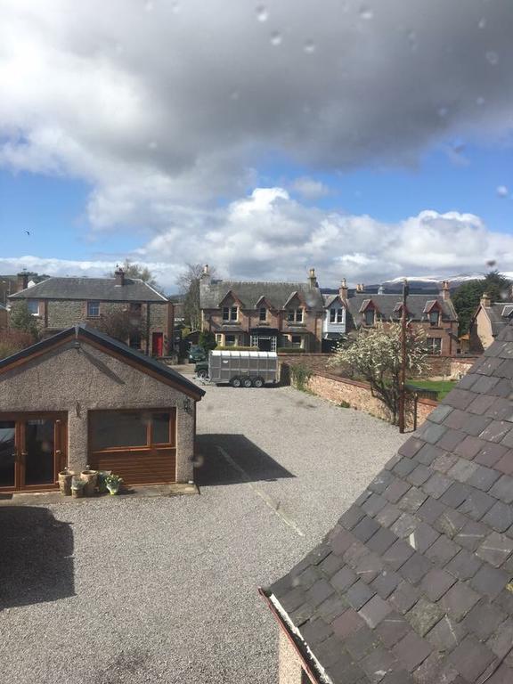 Garfield Guesthouse Dingwall Exteriér fotografie
